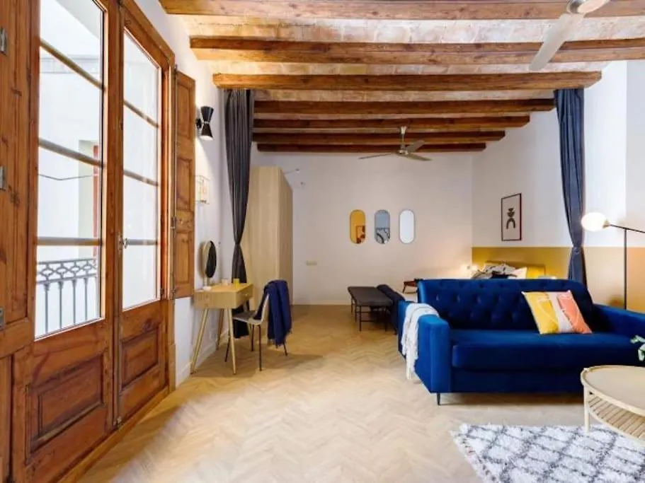 ברצלונה Spacious Apartment In The Gothic ספרד