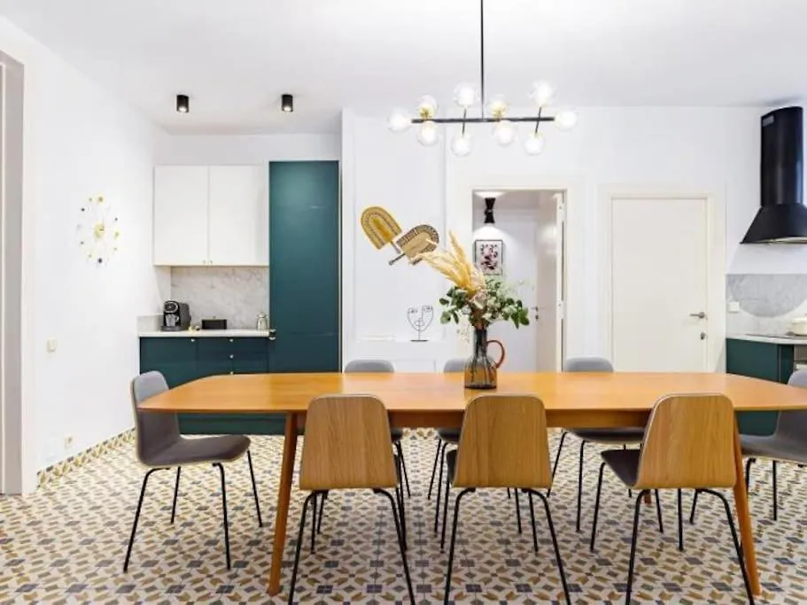 Spacious Apartment In The Gothic Barcelona